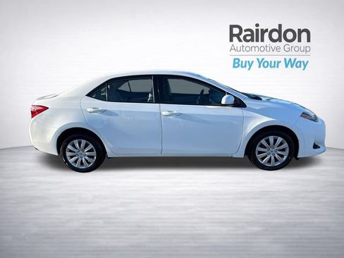 Used 2018 Toyota Corolla LE FWD image 8