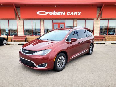 Used 2019 Chrysler Pacifica Touring-L Plus