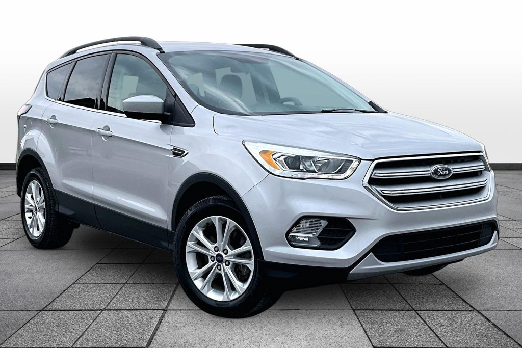 Used 2018 Ford Escape SEL AWD/4WD image 2