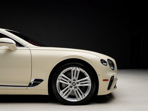 Used 2023 Bentley Continental GT Azure AWD/4WD image 38
