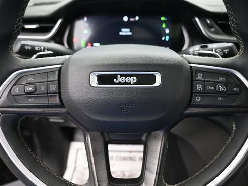 Used 2022 Jeep Grand Cherokee Limited 4xe AWD/4WD image 18