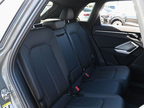 Certified 2025 Audi Q3 2.0T Premium Plus w/ Premium Plus Package image 21