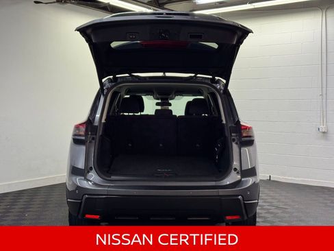 Certified 2025 Nissan Rogue SV image 37