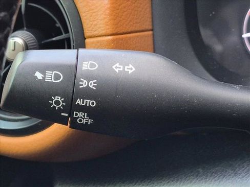 Used 2025 Lexus IS 350 F Sport RWD image 9