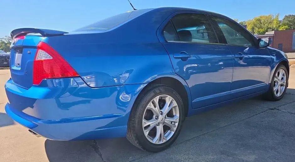 Used 2012 Ford Fusion SE FWD image 5
