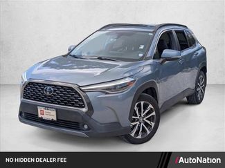 Used 2022 Toyota Corolla Cross XLE w/ Convenience Package FWD video 1