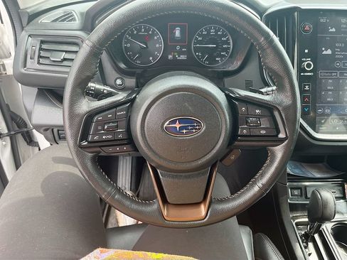 Used 2025 Subaru Ascent Bronze Edition AWD/4WD image 11