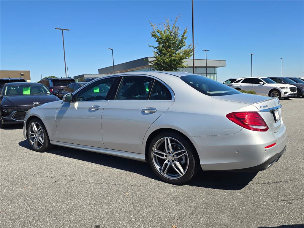 Used 2017 Mercedes-Benz E 300 image 5