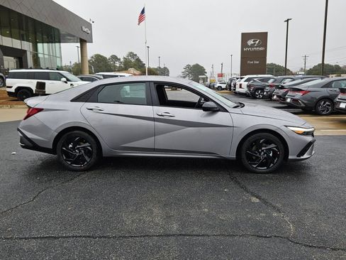New 2026 Hyundai Elantra Sport FWD image 13