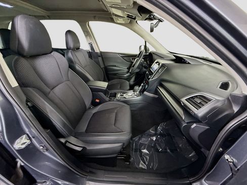 Used 2023 Subaru Forester Premium image 29