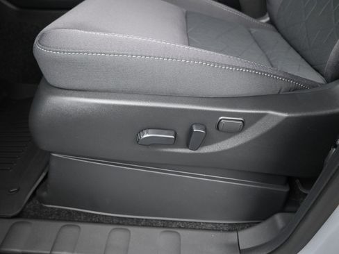 New 2026 Nissan Frontier SV w/ All-Weather Content Package image 11