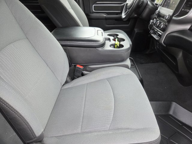 Used 2024 RAM 2500 Big Horn AWD/4WD image 32