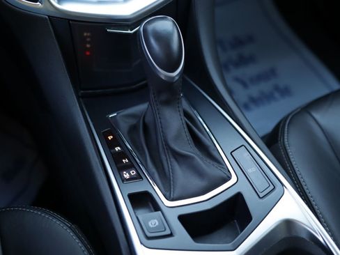 Used 2015 Cadillac SRX Base image 17