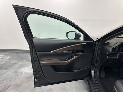 Certified 2025 MAZDA CX-30 AWD 2.5 S w/ Premium Package image 13