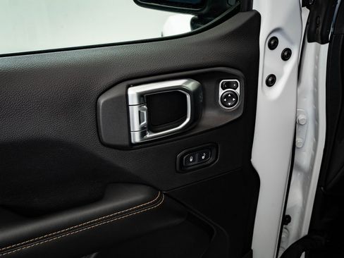 Used 2024 Jeep Wrangler Unlimited Sahara w/ Safety Group image 26