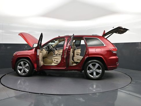 Used 2014 Jeep Grand Cherokee Overland image 46