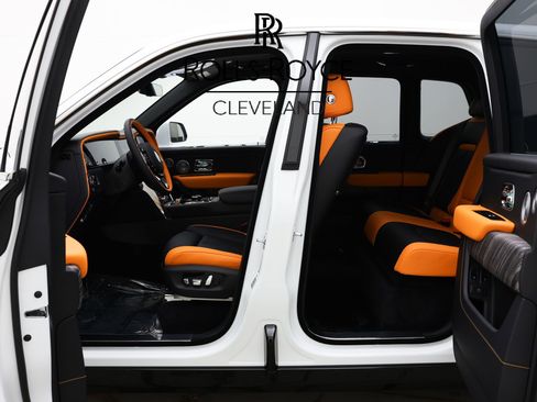 New 2026 Rolls-Royce Cullinan image 50