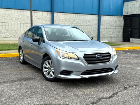 Used 2017 Subaru Legacy 2.5i w/ Alloy Wheel Package image 3