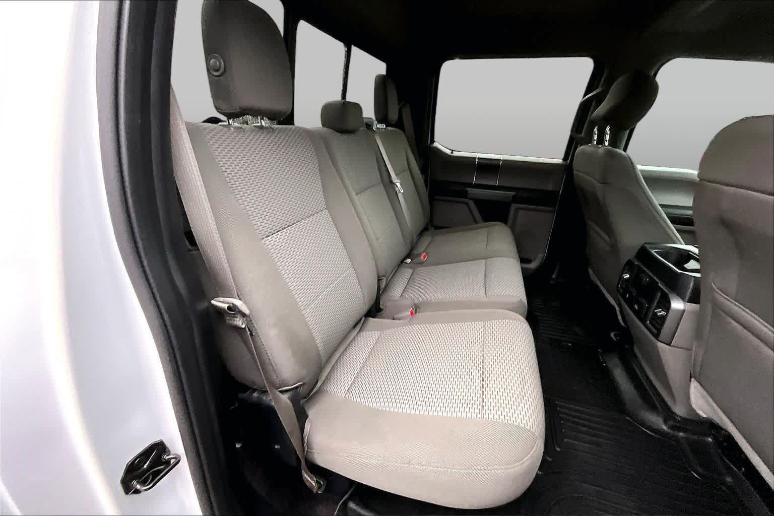 Used 2017 Ford F150 XLT w/ Equipment Group 302A Luxury RWD image 19