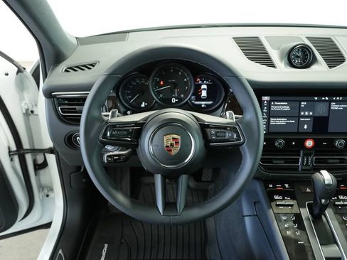New 2025 Porsche Macan image 13