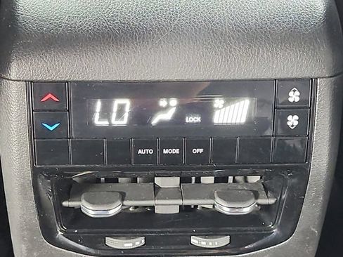 Used 2023 Jeep Grand Cherokee L Laredo RWD image 40