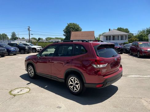 Used 2022 Subaru Forester Premium AWD/4WD image 8