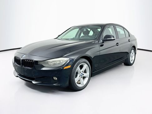 Used 2015 BMW 320i Sedan RWD image 3