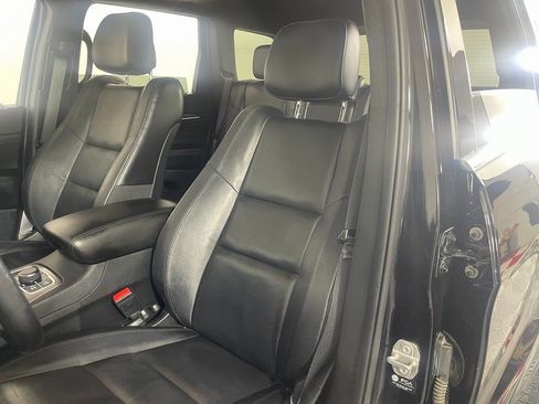 Used 2021 Jeep Grand Cherokee Limited image 25