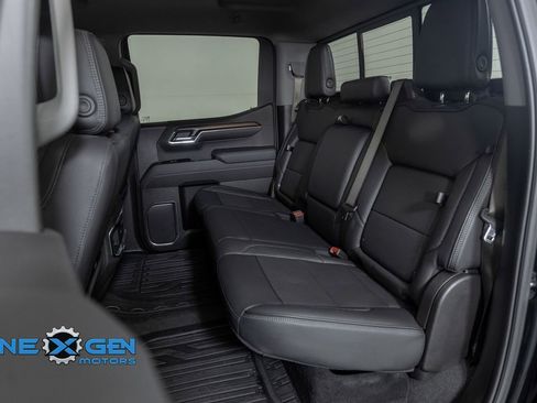 Used 2025 GMC Sierra 1500 Denali w/ Technology Package AWD/4WD image 34