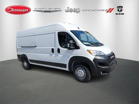 New 2024 RAM ProMaster 2500 w/ Convenience Group image 1