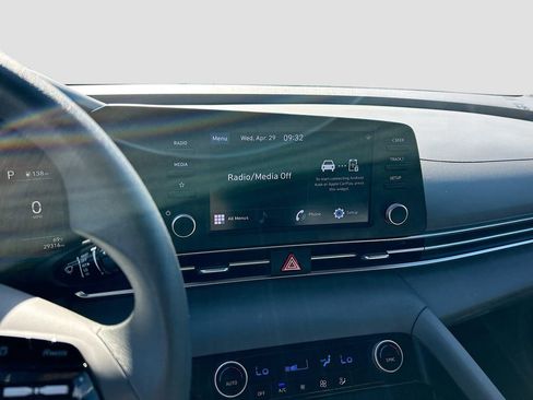 Used 2023 Hyundai Elantra SEL FWD image 14