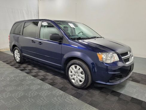 Used 2017 Dodge Grand Caravan SE w/ Power Window Group FWD image 11