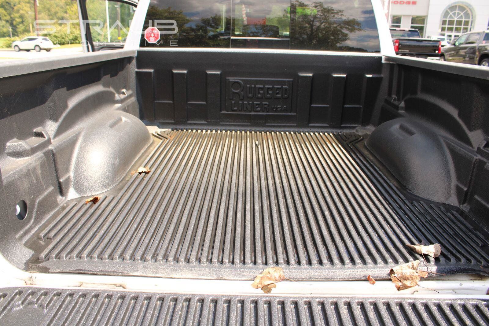 Used 2025 RAM 1500 Laramie AWD/4WD image 19