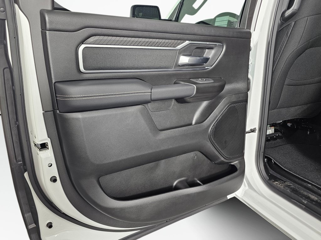 New 2026 RAM 1500 Big Horn AWD/4WD image 32