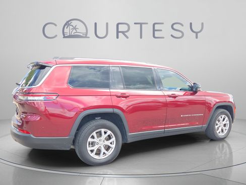 Used 2021 Jeep Grand Cherokee L Limited AWD/4WD image 5