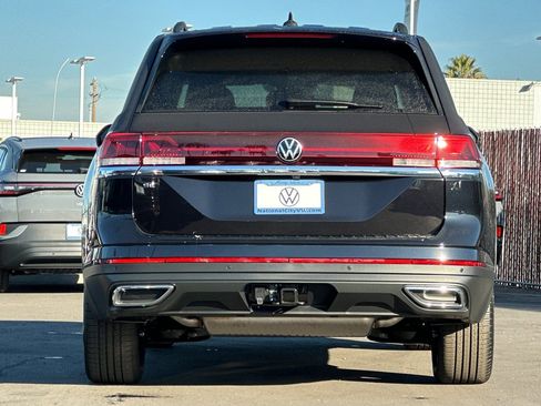 New 2026 Volkswagen Atlas SE FWD image 6