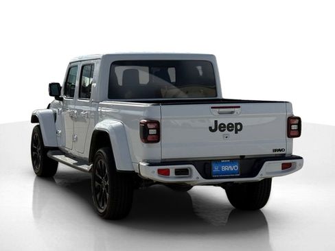 Used 2023 Jeep Gladiator Overland image 7