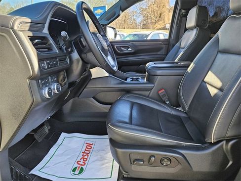 Used 2024 GMC Yukon XL SLT image 8
