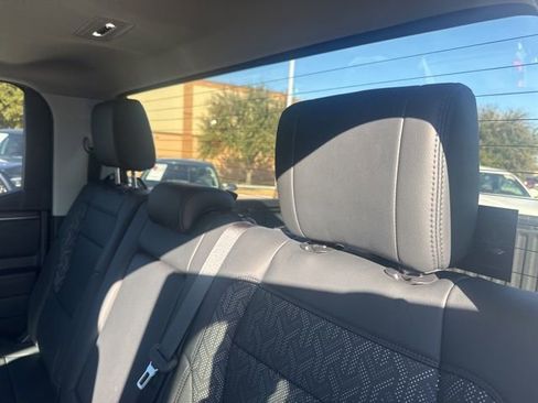 Used 2024 Toyota Tundra Limited image 9