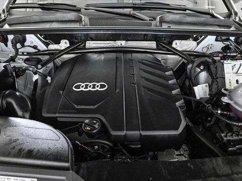 Certified 2025 Audi Q5 2.0T Premium Plus w/ Premium Plus Package image 24