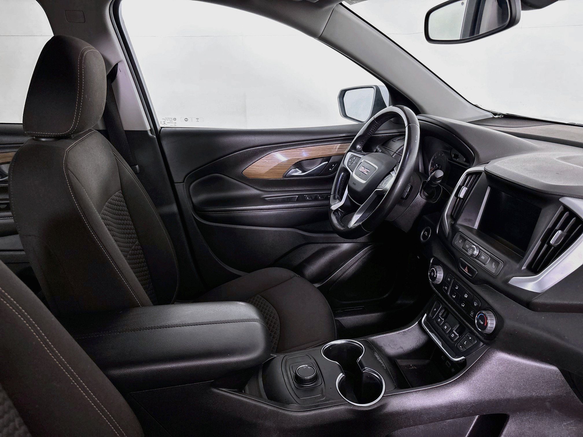 Used 2018 GMC Terrain SLE FWD image 27
