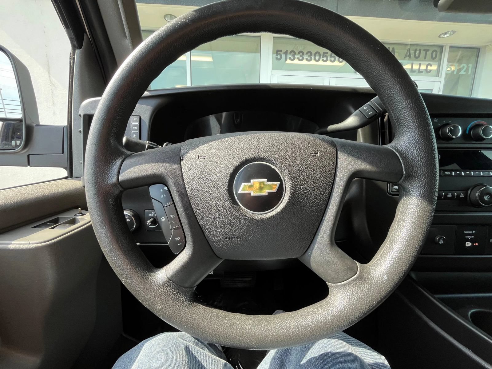 Used 2019 Chevrolet Express 3500 LT w/ LT Preferred Equipment Group RWD image 14