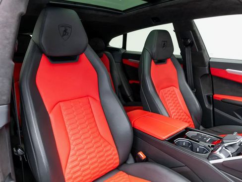 Used 2022 Lamborghini Urus image 63