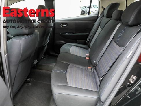 Used 2020 Nissan Leaf SV w/ SV All Weather Package image 21