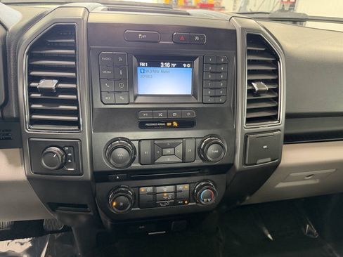 Used 2018 Ford F150 XLT AWD/4WD image 12