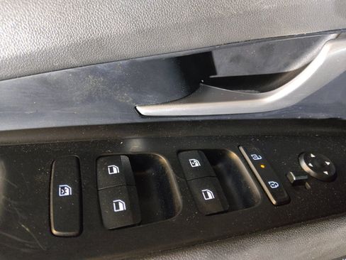 Used 2024 Hyundai Elantra SEL FWD image 27