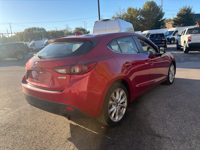 Used 2015 MAZDA MAZDA3 s Grand Touring w/ Technology Package FWD image 2
