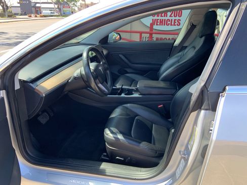 Used 2018 Tesla Model 3 Long Range AWD/4WD image 11