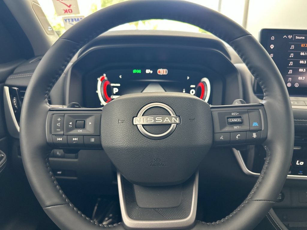 Used 2026 Nissan Rogue Platinum w/ Platinum Premium Package AWD/4WD image 23
