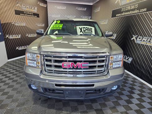 Used 2009 GMC Sierra 1500 SLE w/ Power Pack Plus AWD/4WD image 4